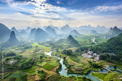  Discovering Dreamscapes: A Journey Through China's Landscapes